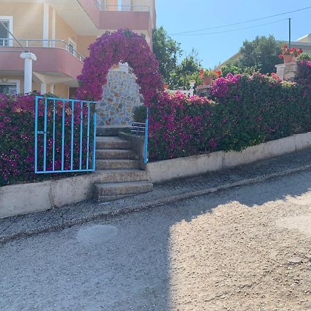 Apartments Vila Ardi Саранда Екстер'єр фото
