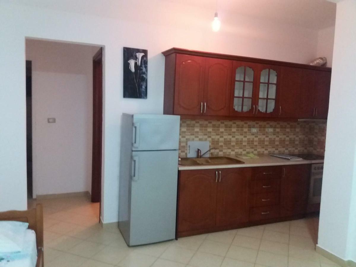 Apartments Vila Ardi Саранда Екстер'єр фото