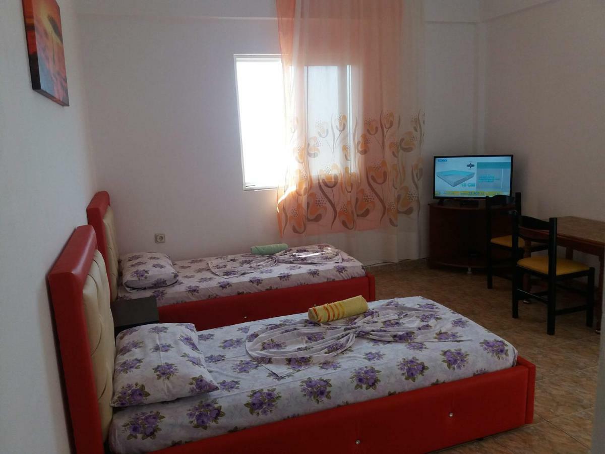 Apartments Vila Ardi Саранда Екстер'єр фото